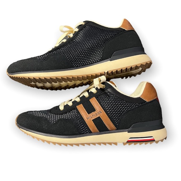 Tommy Hilfiger•Navy Blue & Red Tennis Shoes - Picture 4 of 10